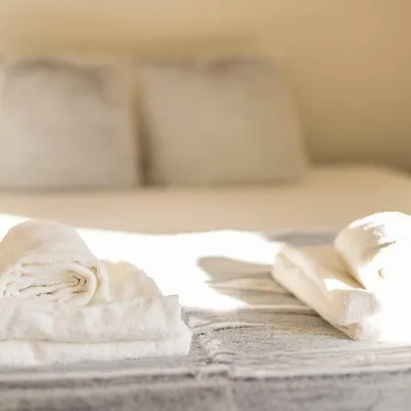 Alfama Cozy Two-bedroom W/ River View - By Lu Holidays *
