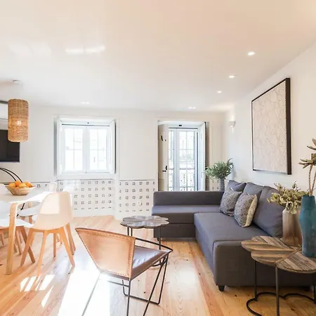 Alfama Cozy Two-bedroom W/ River View - By Lu Holidays Lisboa