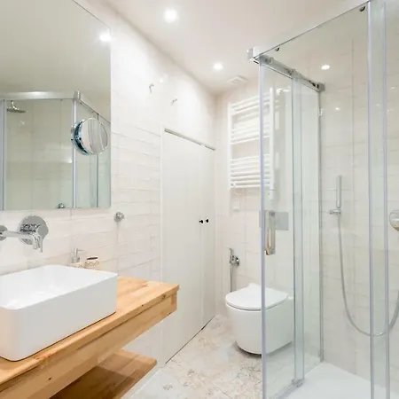 Apartman Alfama Cozy Two-bedroom W/ River View - By Lu Holidays